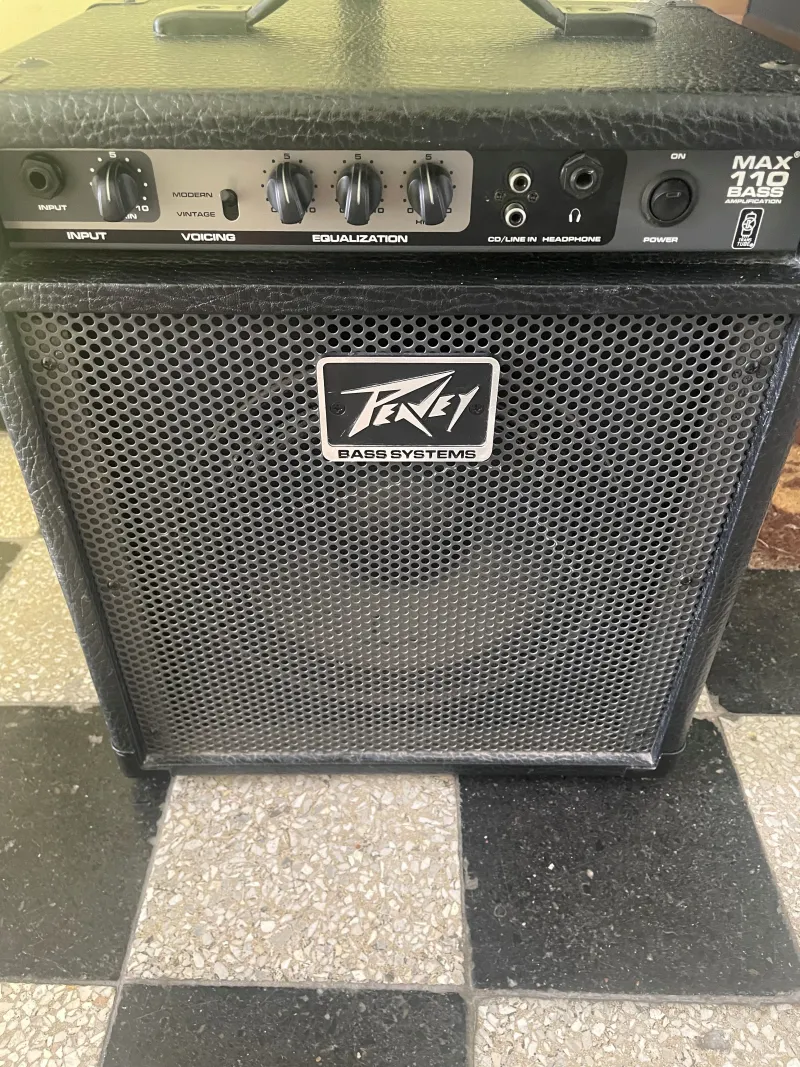 Peavey Max 110 Bass Basszuskombó