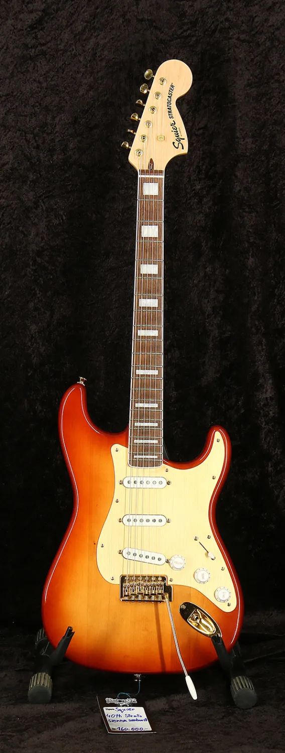 Squier 40th Stratocaster Sienna Elektromos gitár