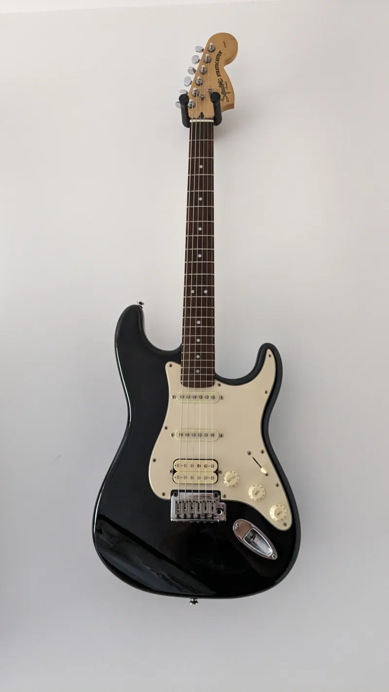 Squier Stratocaster Standard HSS Elektromos gitár