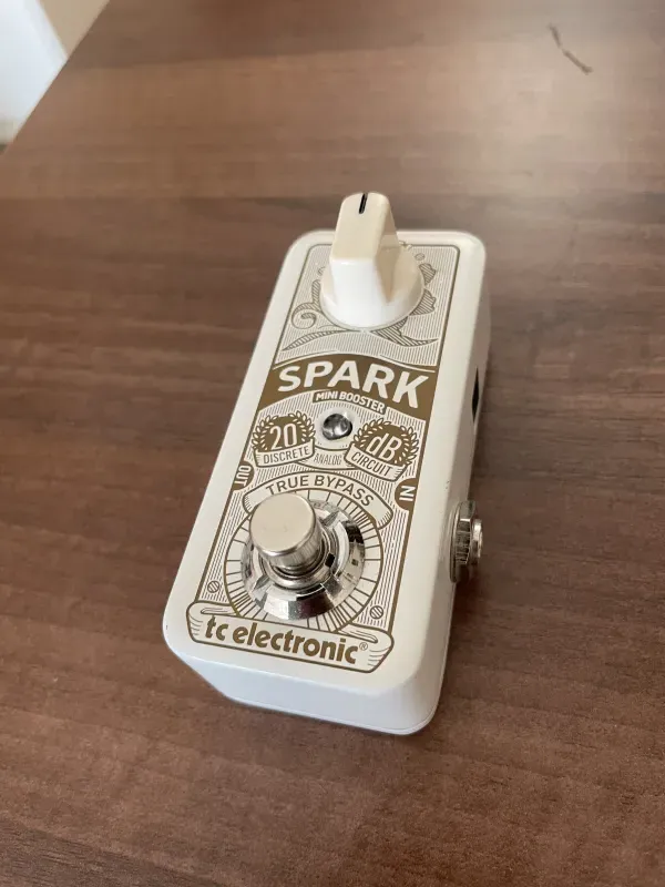 TC Electronic Spark Mini Booster Pedál