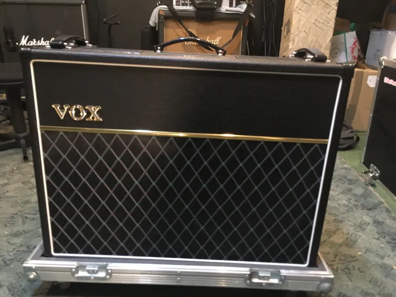 Vox AC30 C2 +gurulós rack Gitárkombó