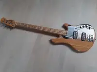 Fender USA Deluxe Dimension Basszusgitár