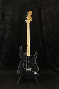 Fender Stratocaster 1979 E-Gitarre - Vintage52 Hangszerbolt és szerviz [February 22, 2024, 2:06 pm]