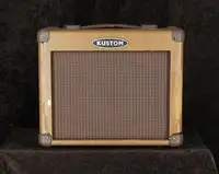 Kustom Sienna 16 Acoustic guitar amplifier - Vintage52 Hangszerbolt és szerviz [June 7, 2024, 7:23 pm]