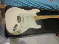 Fender Deluxe Roadhouse Stratocaster MN OW Elektromos gitár