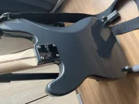 Squier Pj charcoal frost metallic Bass guitar