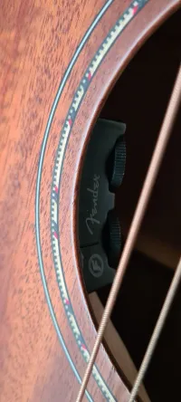 Fender PD-220E Elektroakusztikus gitár