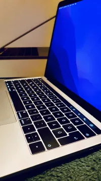 Apple MacBook Pro 2018 13 Touch i5 Egyéb
