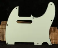 Fender Tele koptató tinted green Pickguard - Vintage52 Hangszerbolt és szerviz [February 28, 2024, 2:04 pm]