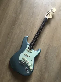 Fender Deluxe Roadhouse Stratocaster Electric guitar - JohnnyStefan [Day before yesterday, 9:40 pm]