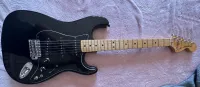 Fender Stratocaster 1980 Elektrická gitara - bluevoodoo [Day before yesterday, 11:25 pm]