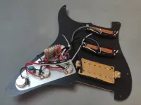 - Stratocaster hangszedők koptatora szerelve Amplification kit