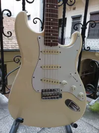 Fender Stratocaster ST62 MIJ Elektrická gitara