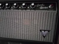 Fender Bandmaster Vintage Modified Kopf und Truhe - richtig [June 18, 2024, 10:05 pm]
