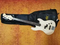 Musima Action 2002 PJ Bass guitar - 023BOB [May 30, 2024, 6:48 pm]
