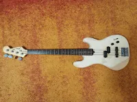 Musima Action 2002 PJ Bass guitar - 023BOB [June 30, 2024, 4:44 pm]