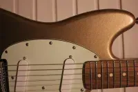 Fender Player Mustang PF FMG