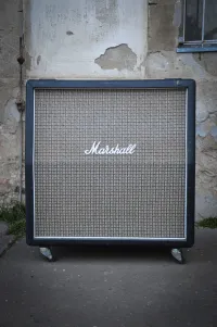 Marshall 1960AX Guitar cabinet speaker - Bfreak07 [January 25, 2024, 7:54 am]