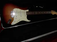 Fender Standard USA Strat 2007-2008. gyári keménytokjával