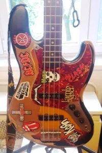 Harley Benton Öregbített Jazz Bass