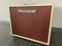 Blackstar Debut 50R Cream Oxblood Guitar combo amp - ventorbe [March 26, 2024, 6:46 pm]