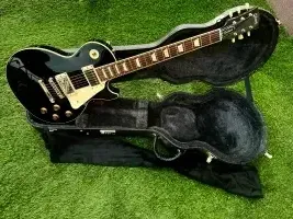 Gibson Les Paul Standard 2005 Electric guitar - Székács Krisz [February 26, 2024, 1:35 pm]