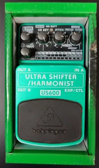 Behringer US600 ultra shifter Effect pedal - Szegedi Mihály [March 24, 2024, 11:17 pm]