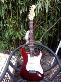 Fender American Standard Stratocaster Candy Cola Red Elektromos gitár - Music Man [Tegnapelőtt, 22:40]