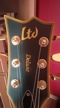 LTD Ec 1000 Left handed electric guitar - Chopp Peti [March 22, 2024, 3:37 pm]