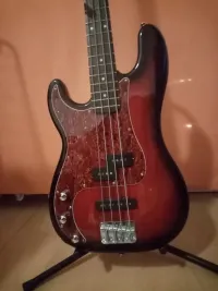 Squier Squier Standard Precision Bass balkezes Balkezes basszusgitár