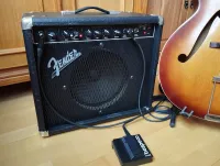 Fender PR225 erősítő Guitar combo amp - TREW [March 23, 2024, 7:55 pm]