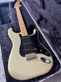 Fender Stratocaster 25th Anniversary 1979 Elektrická gitara - Pulius Tibi [March 29, 2024, 11:44 am]