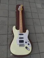 Fender Stratocaster Standard Elektromos gitár - Admirális Generális [Tegnap, 13:44]