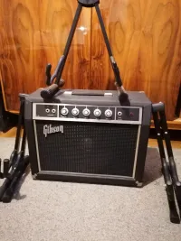 Gibson G10 Guitar combo amp - Tolvaj Csaba [Day before yesterday, 12:31 pm]