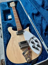 Rickenbacker 620 Mapleglo Electric guitar - Pulius Tibi [April 10, 2024, 5:13 pm]