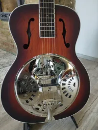 Fender Rezonátoros gitár