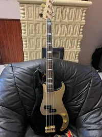 Squier Squier 40th Anniversary Precision Bass Bass guitar - R Sanyi [Day before yesterday, 6:51 am]