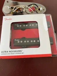Fender UTRA NOISELESS VINTAGE jazz bass v pickup set