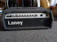 Laney Rbh 700 Bass guitar amplifier - hullás [April 16, 2024, 9:14 pm]