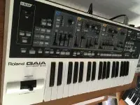 Roland Roland Gaia Sh-01 Synthesizer - Poch Tamás [Day before yesterday, 1:14 am]