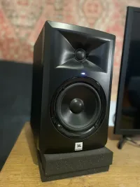 JBL LSR 305 Pár Studio speaker - IanPecs [April 23, 2024, 8:47 pm]