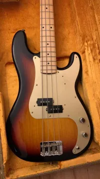 Fender Precision Custom Shop Basszusgitár - Nemes Terenyei Dezső [2024.05.04. 16:44]