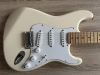 Fender Stratocaster Elektrická gitara - Dániel Csernák [April 27, 2024, 11:15 am]