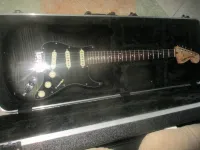 Squier Limited Standard Strat Electric guitar - Zenemánia [June 23, 2024, 12:28 pm]