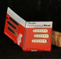 Fender Hot Noiseless Strat szett Zosilňovač signálu - Vintage52 Hangszerbolt és szerviz [June 2, 2024, 4:29 pm]