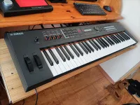 YAMAHA MX61 Synthesizer - Koródi Csaba [May 5, 2024, 9:28 pm]
