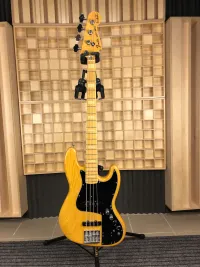 Fender Jazz Bass Marcus Miller Bass Gitarre - S Tamás [May 7, 2024, 10:42 am]