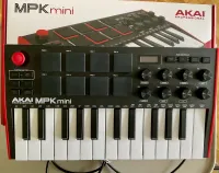 Akai MPK Mini MIDI billentyűzet - thecisum [Ma, 15:32]