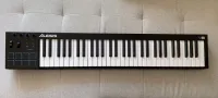 Alesis V61 MIDI Keyboard - Máthé András [June 18, 2024, 11:26 am]