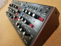 Behringer MODEL D Synthesizer - Hiéna [Day before yesterday, 3:40 pm]